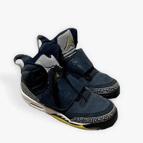 Boy's Kids Jordan Son Of Mars GS 'Armory Navy size 6Y EUC - Picture 2 of 6